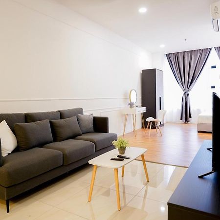 Itcc Manhattan Suites By Pinstay Penampang Esterno foto